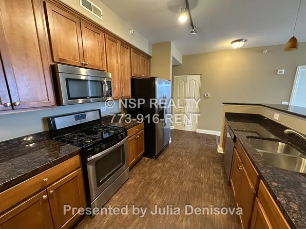 2-426 Itasca Pl, Itasca, IL 60143
