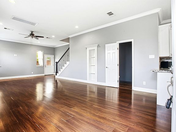 5th image of 427 Sikes St
