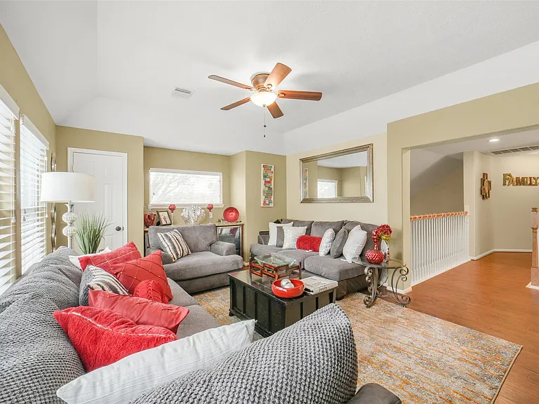 2103 Blue Water Bay Dr — Photo 31