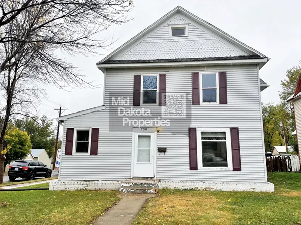 700 S Wisconsin St, Mitchell, SD 57301