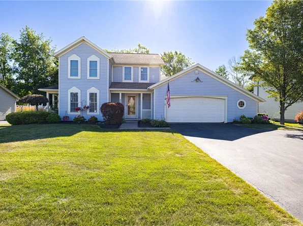 98 Mill Run Dr, Rochester, NY 14626