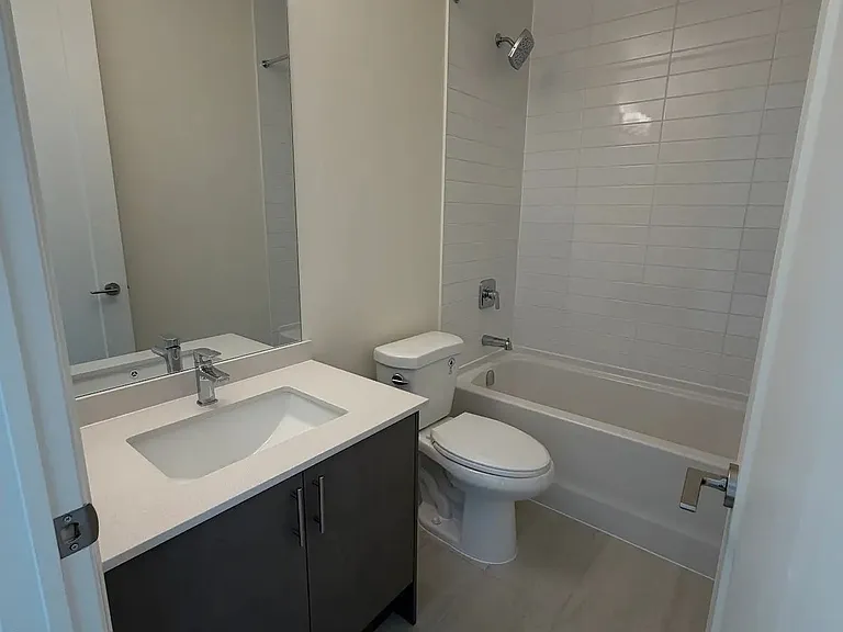8960 Jane St #Penthouse 102 — Photo 11