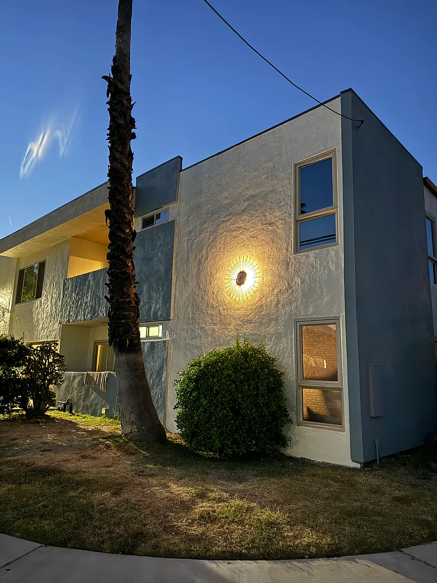 Building Photo - 1635 Lake St #7