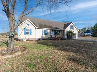 103 Dairy Barn Ln, Moyock, NC 27958