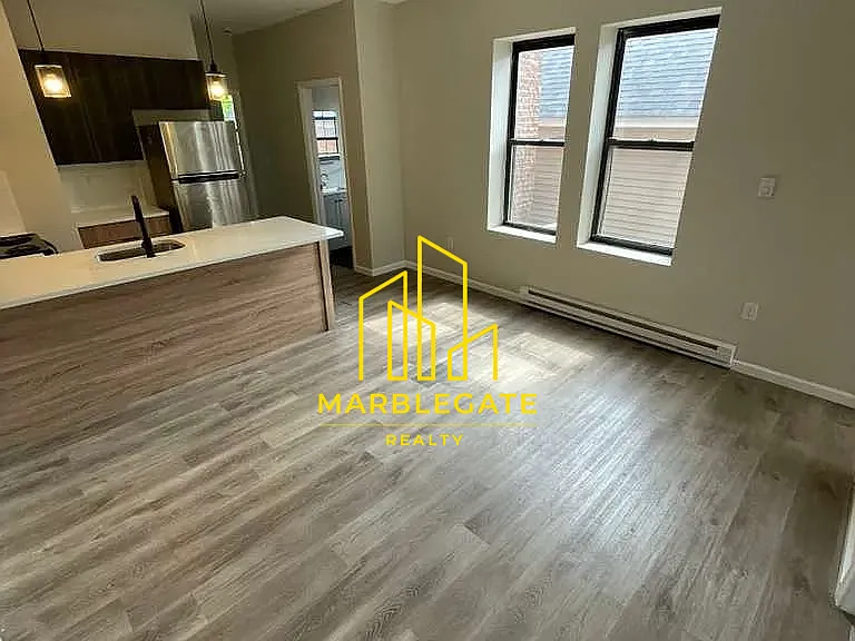 383-385 Avon Ave #22L — Photo 5