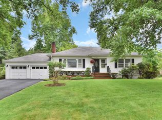 7 Notch Park Rd, Little Falls, NJ 07424