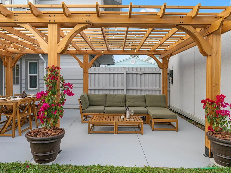1409 Southard Ave — Photo 14