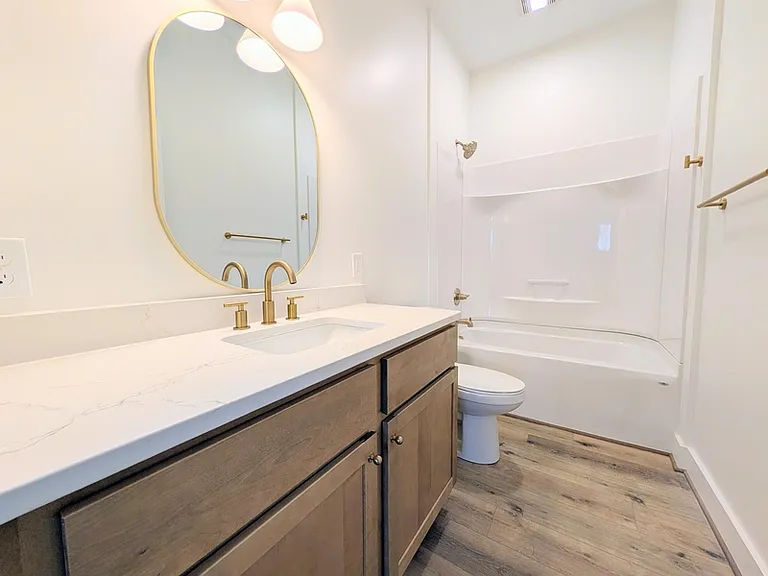 5900 Fort Ave #2 — Photo 5