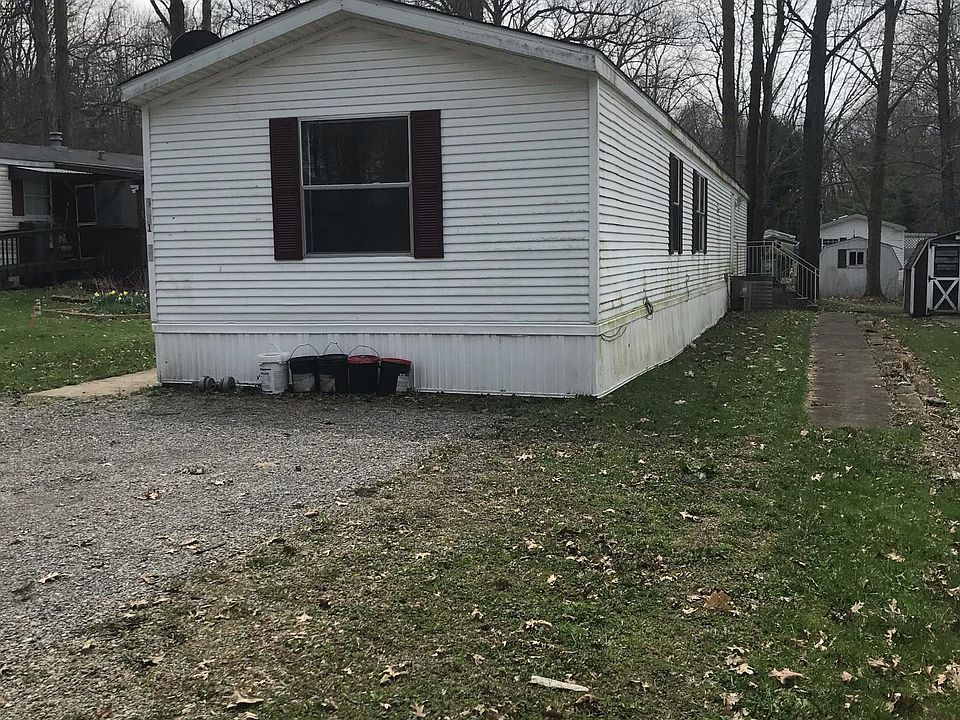 1st image of 8845 Maple Dr