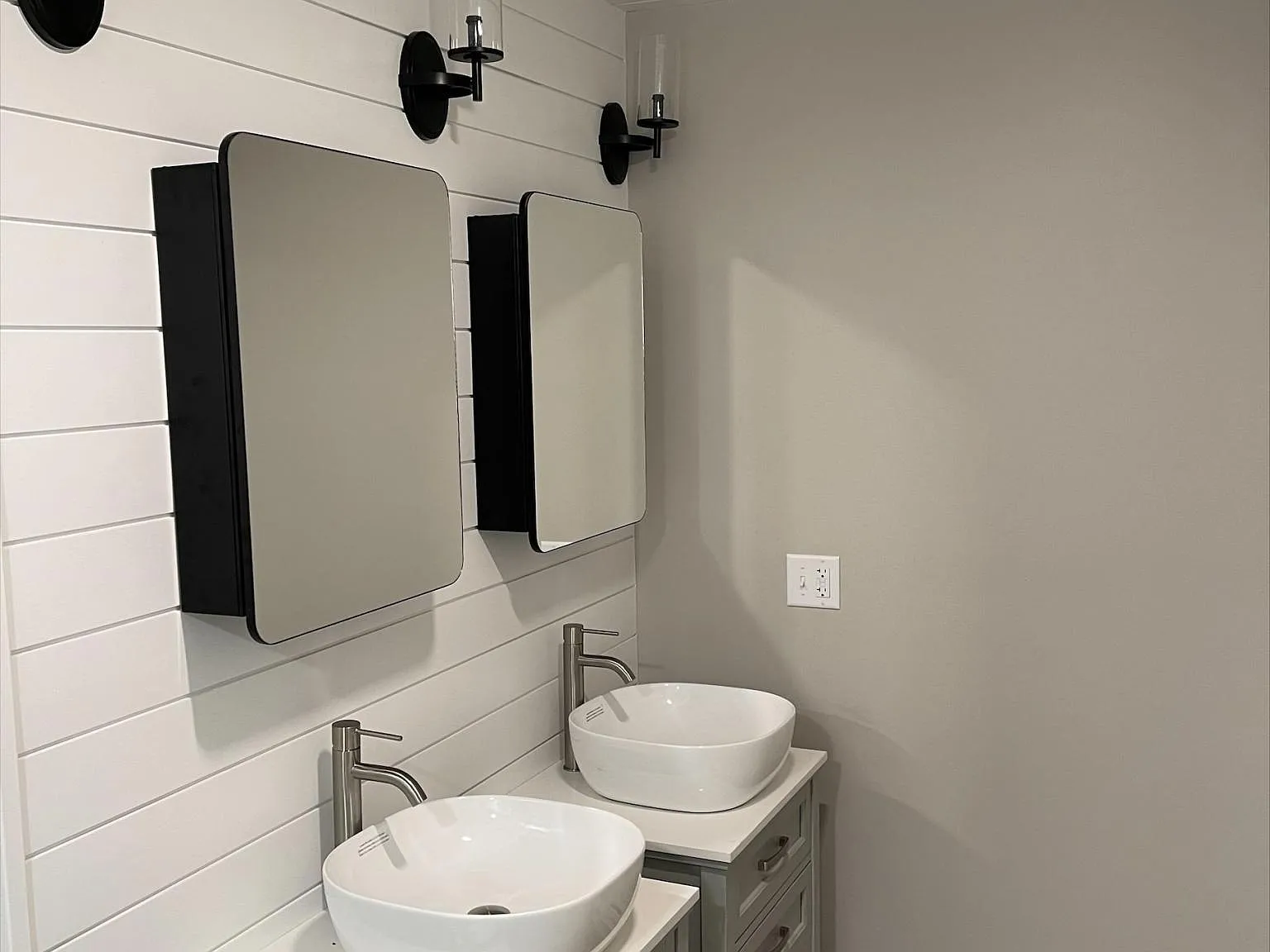 21 Otis Street - B — Photo 3