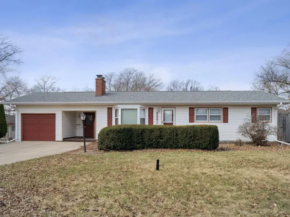 3201 Pridemore Dr, Cedar Falls, IA 50613