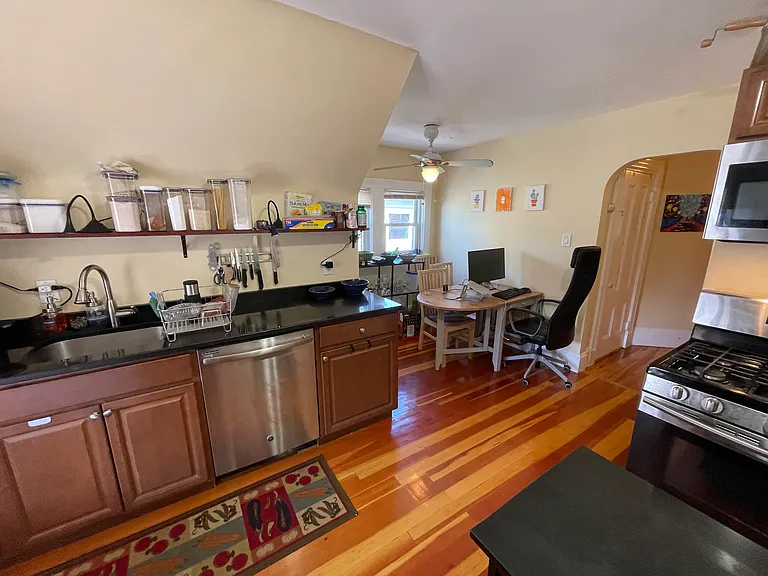 19 Chandler St #2 — Photo 3