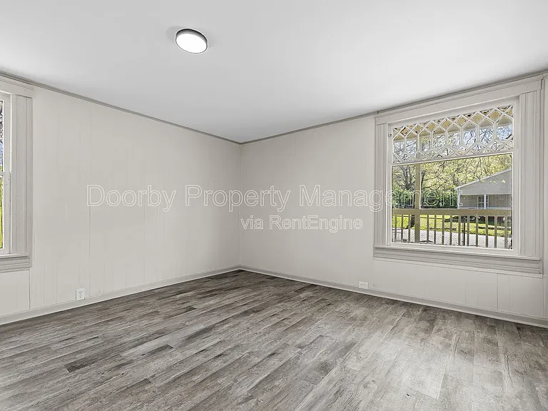 1601 Arlington Ave — Photo 13