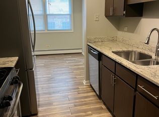 1327 E Prairie Ave #NA, Des Plaines, IL 60016