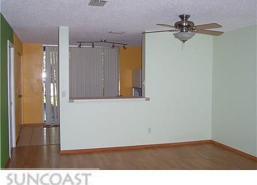 3rd image of 2208 Andover Cir