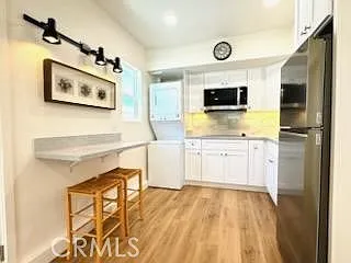 1 bed, 650 sqft, $1,950 — Photo 2