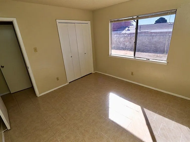 6925 Escondido Dr #B — Photo 26