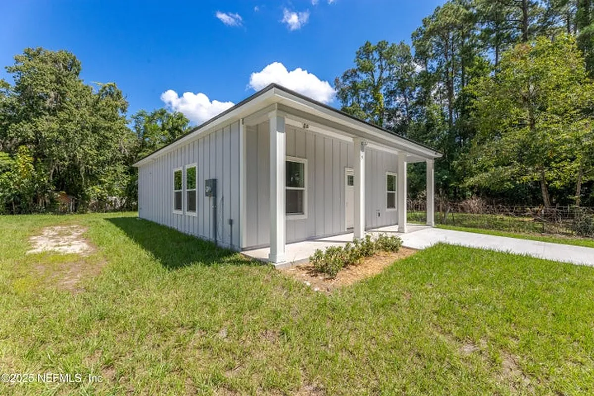 Building Photo - 8119 Siskin Ave