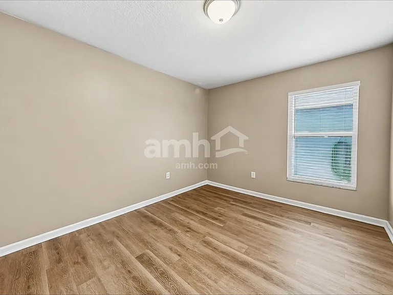 1107 Summer Breeze Dr — Photo 13