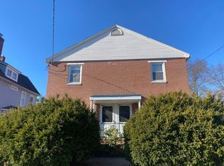 17-19 Dexter St, Holyoke, MA 01040