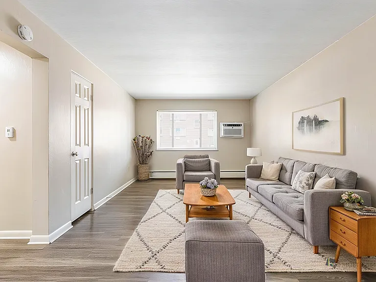 1116 W Lilley Ave — Photo 62