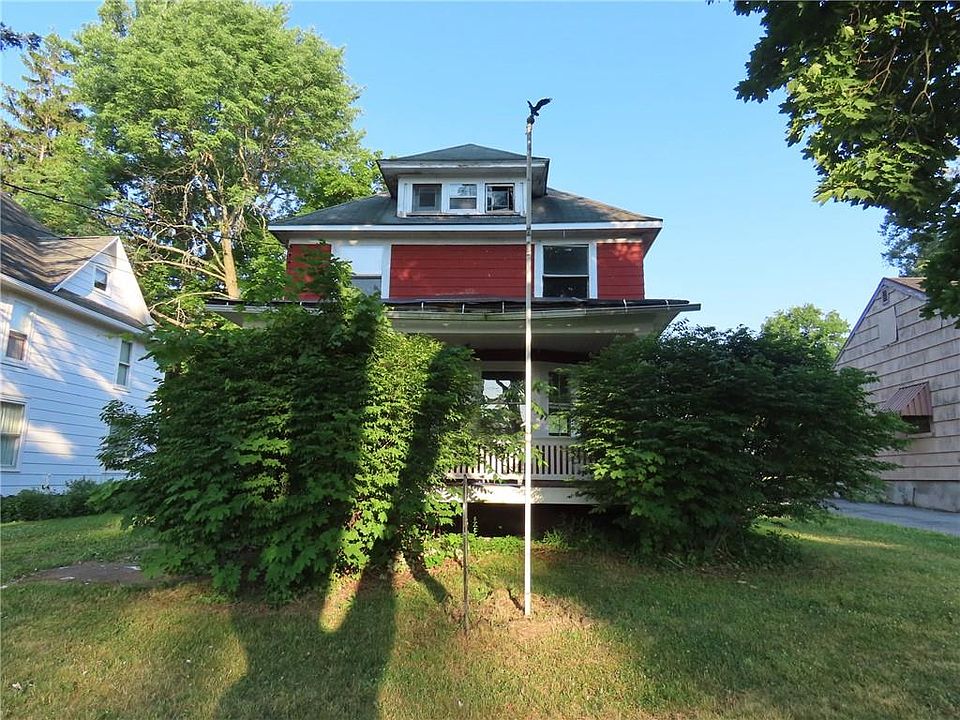 1st image of 425 Stafford St