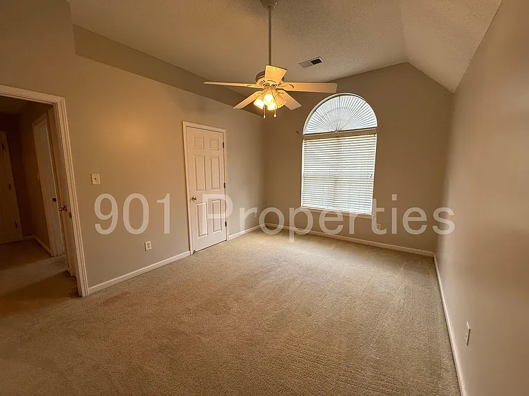 4957 Rivercrest Ln — Photo 18