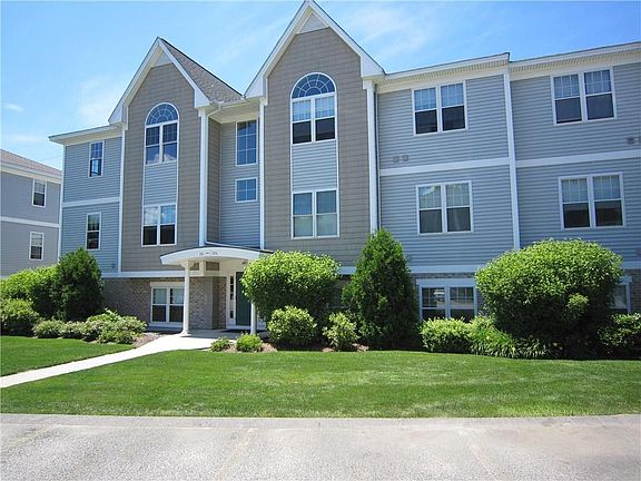 2nd image of 200 Roger Williams Ave Unit 306