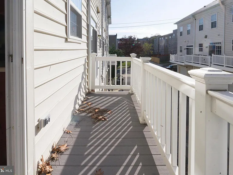 4281 S Capitol St SW — Photo 11