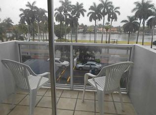 5313 Collins Ave APT 301, Miami Beach, FL 33140