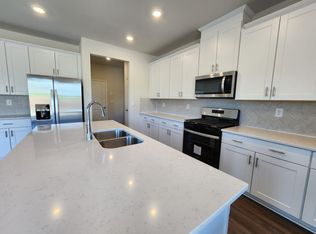 5937 Hacklebarney Rd, Blackshear, GA 31516