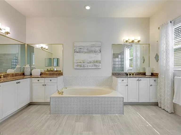 6582 Monterey Point — Photo 16