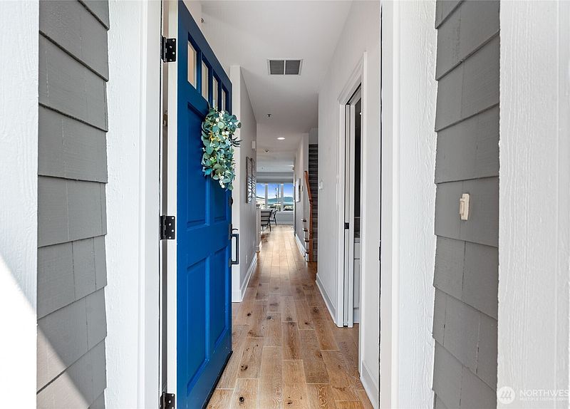 2nd image of 2405 N 30th Street #6
