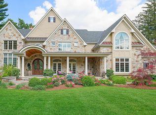 7S409 Arbor Dr, Naperville, IL 60540