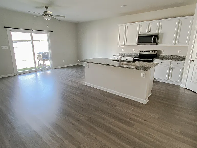 131 Cramsford St — Photo 3