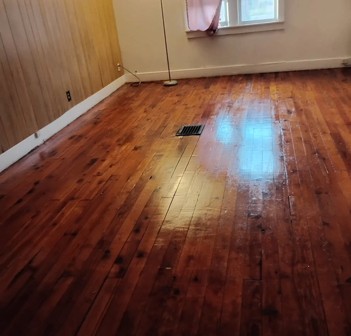 4 bed, 1400 sqft, $1,650 — Photo 3