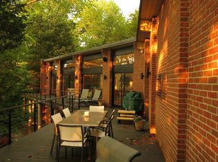 13300 W Sawmill Rd, Columbus, IN 47201