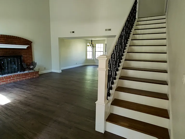 5005 S Poplar Ave — Photo 5