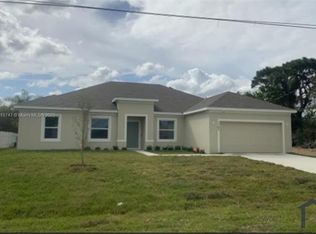 1142 SW Edinburgh Dr, Port Saint Lucie, FL 34953