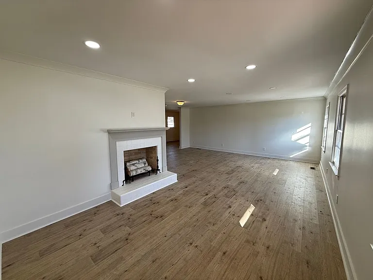 805 7th St NE — Photo 21