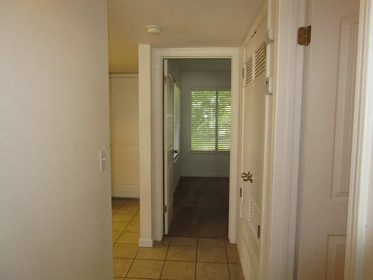 1061 N White St #C — Photo 7