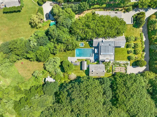 37 Sagg Main St, Sagaponack, NY 11962