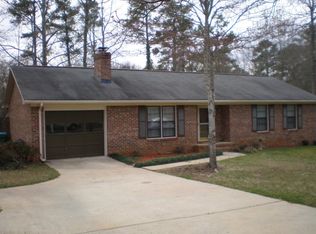 220 Holcomb Dr, Athens, GA 30605