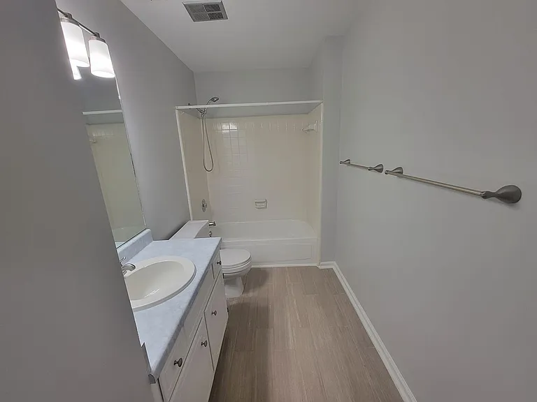 2910 Pointewest Dr — Photo 19