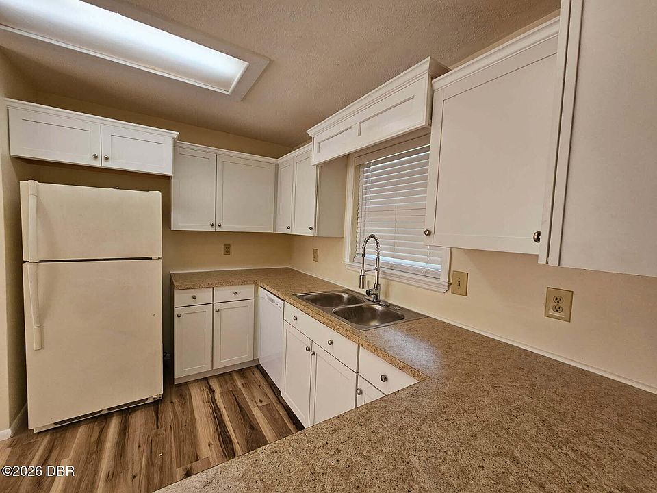 2nd image of 621 Cole Dr