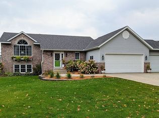 3508 Eagle Ridge Dr E, Willmar, MN 56201