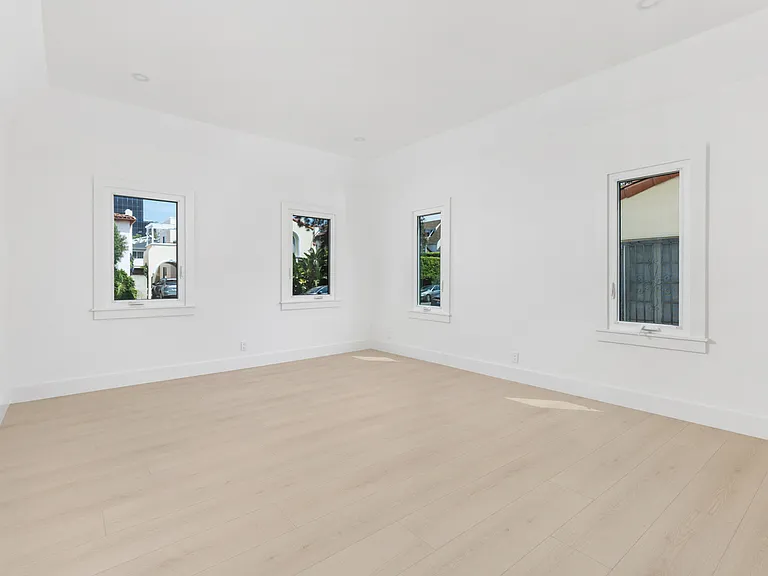 8442 W 4th St #B — Photo 18