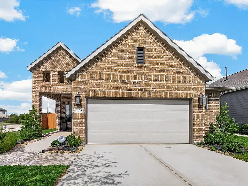 21178 Garden Palm Dr