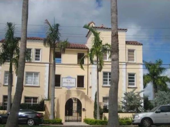 4812 Pine Tree Dr APT 107, Miami Beach, FL 33140