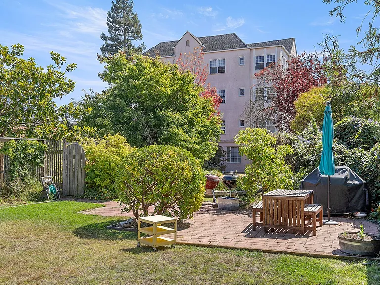 540 Alcatraz Ave. — Photo 17